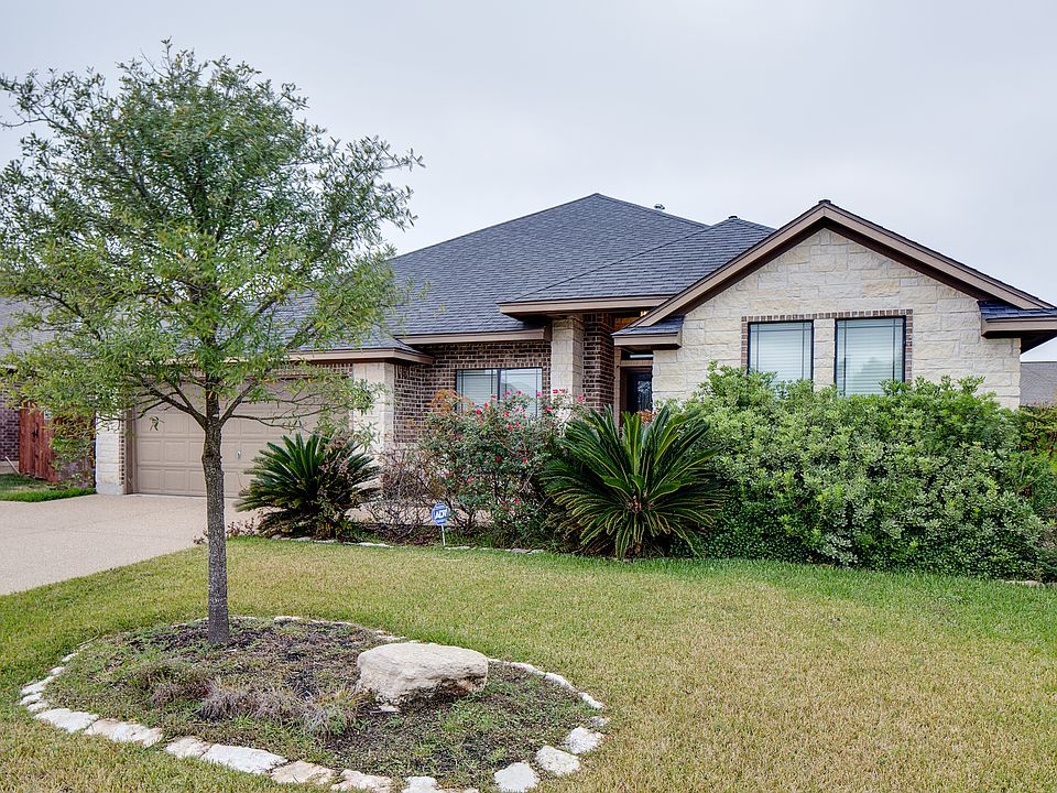 1st image of 903 Ladove Dr