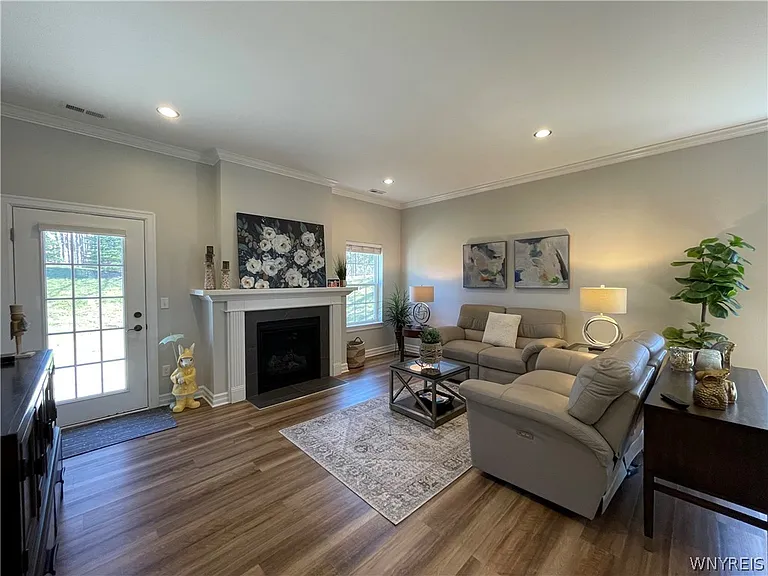 5281 Chestnut Rdg — Photo 5