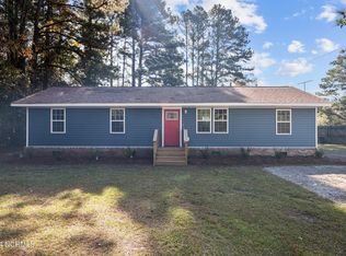635 Mile Rd, Vanceboro, NC 28586