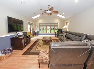 15 Hillside Ave, Suffern, NY 10901