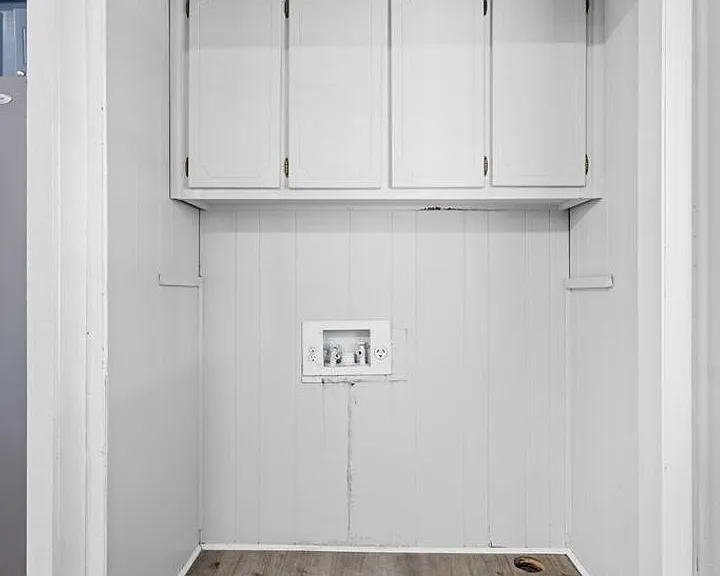 2205 Gornto Rd — Photo 15