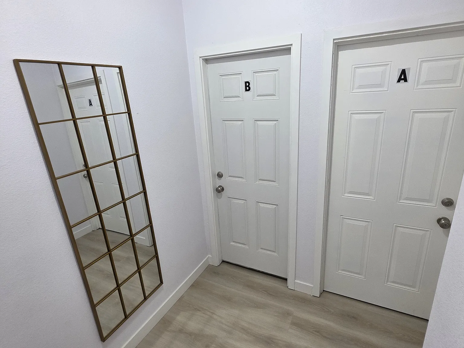 2 bed, 750 sqft, $1,950 — Photo 2