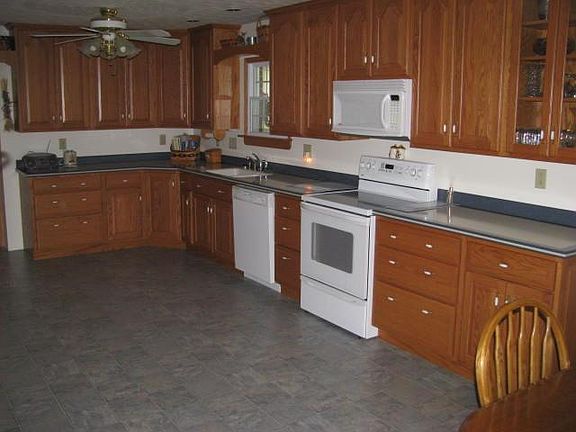 4th image of 1014 McRae Ln