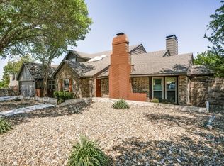 2605 Country Pl, Carrollton, TX 75006