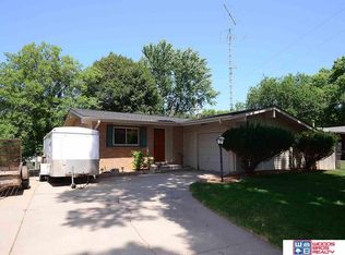 631 Glenhaven Dr, Lincoln, NE 68505