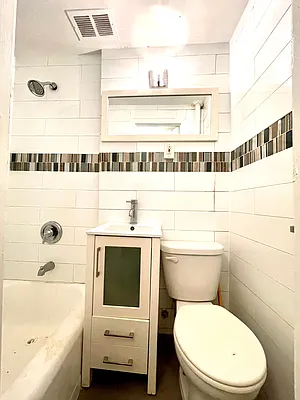 Rented by Heritage Realty LLC | media 6