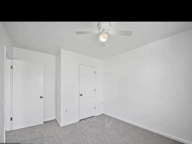 905 Nadine Ct — Photo 12