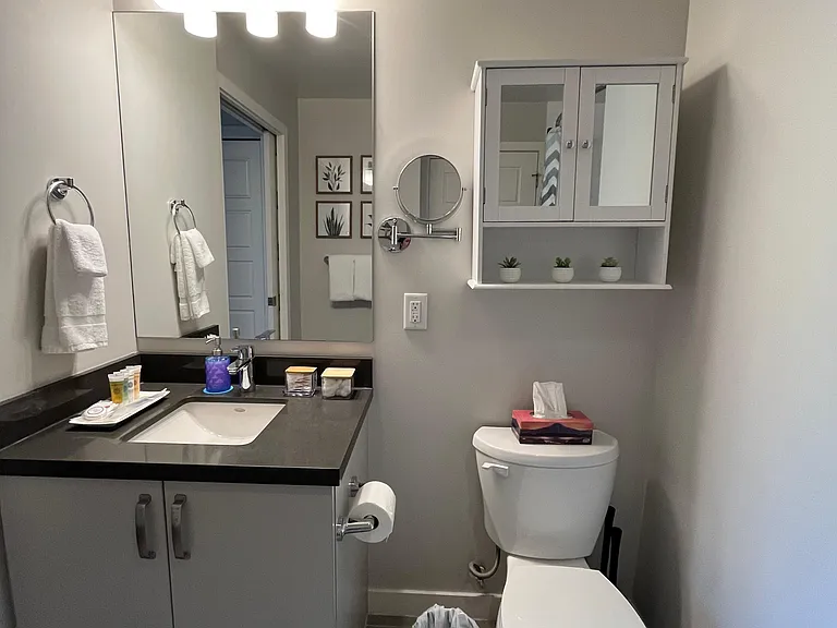 215 W 1st St #411 — Photo 14