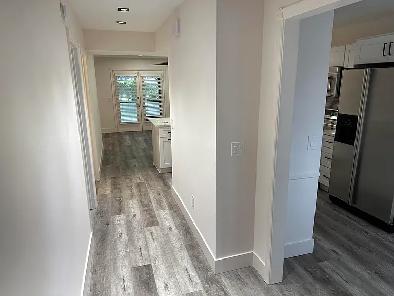 10300 Hidden Springs Ct — Photo 19