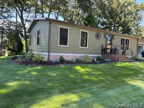 1661 OLD COUNTRY RD OLD COUNTRY Road #476, Riverhead, NY 11901