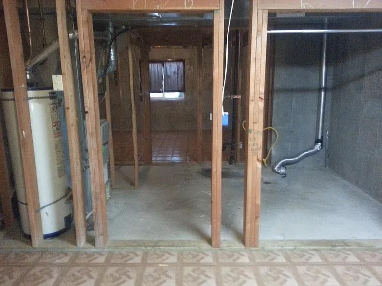 631 E Main St — Photo 22