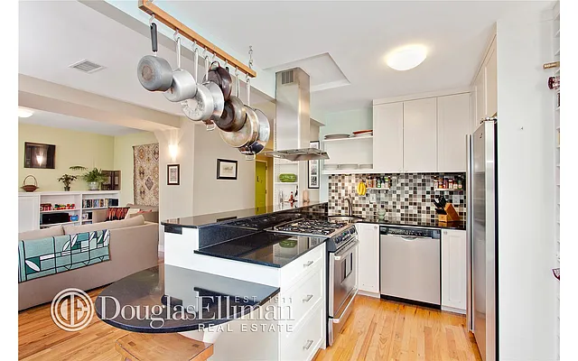 Sold by Douglas Elliman | media 19