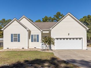 476 Bogue Loop Rd, Bogue, NC 28570