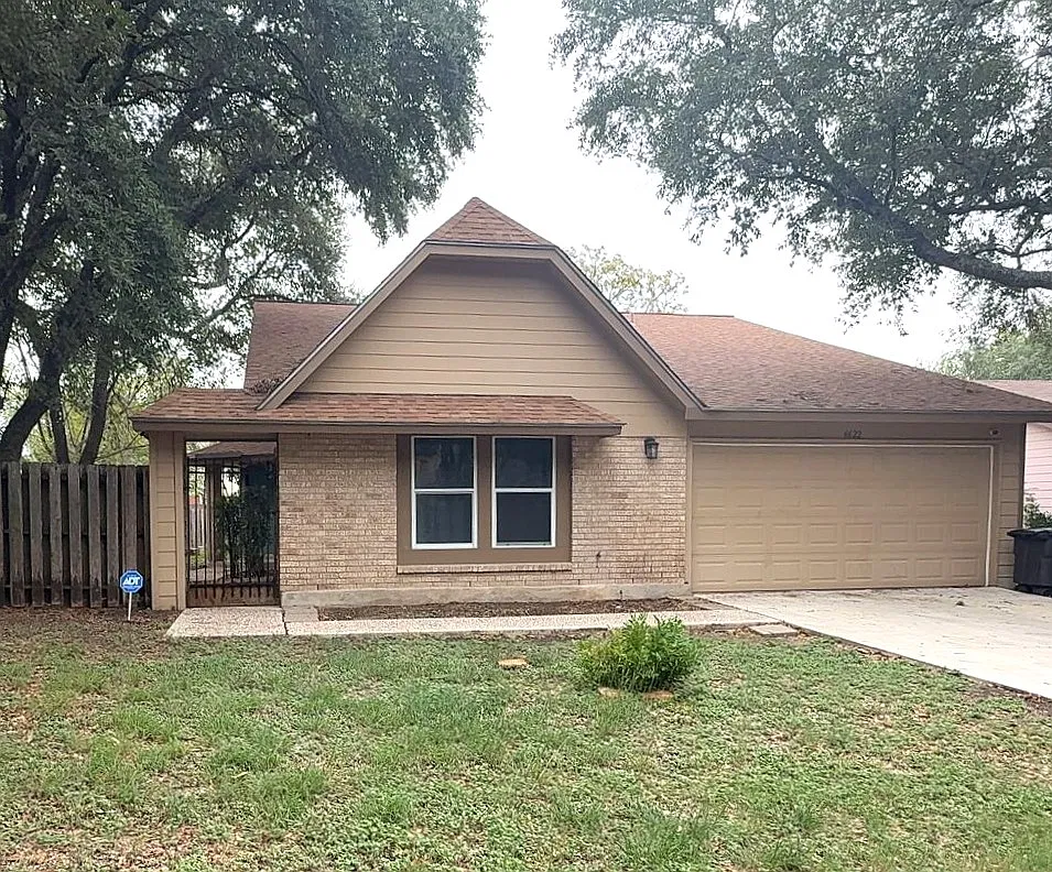 3 bed, 2032 sqft, $1,700 — Photo 1