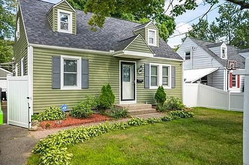 2nd image of 241 Rosewell St