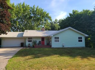 510 W Home St, Edmore, MI 48829