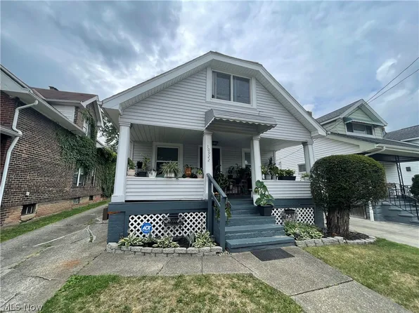 10922 Greenwich Ave, Cleveland, OH 44105