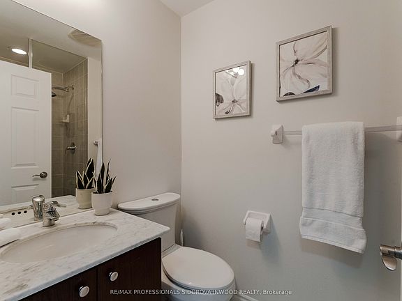 5th image of 1135 Royal York Rd #601