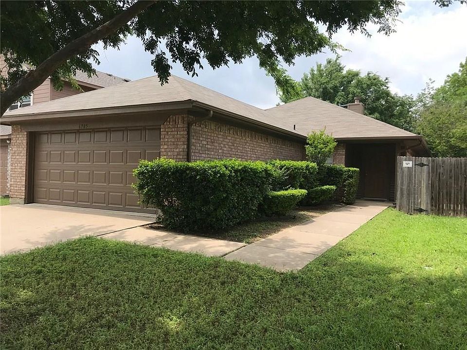 1st image of 6705 Driffield Cir E