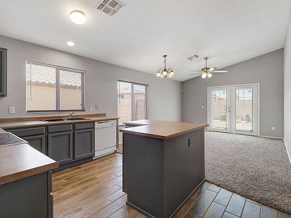 4th image of 12131 W Dahlia Dr