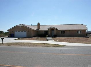 15530 Navajo Rd, Apple Valley, CA 92307