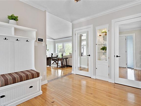 4th image of 1279 Maple Manor Rd
