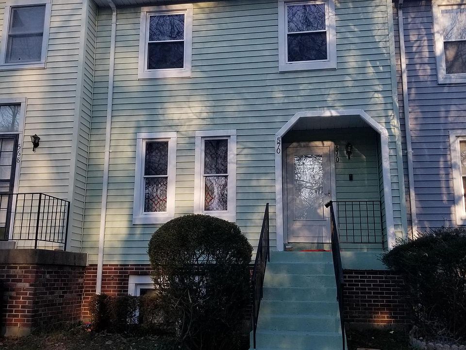 1st image of 570 Harry S Truman Dr