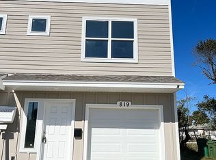 819 3rd Ave S, Jacksonville Beach, FL 32250