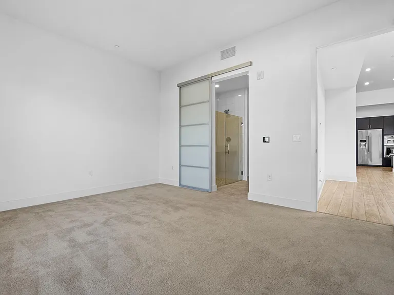 8547 Aspect Dr — Photo 11