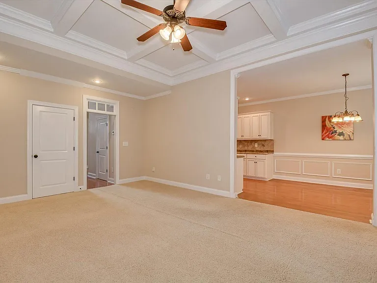 2520 Grier Cir — Photo 9