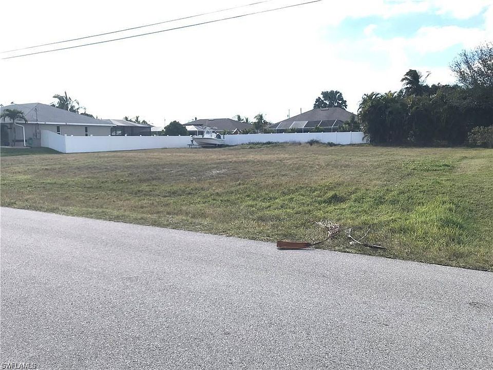 1st image of 3018 SW 22nd Pl