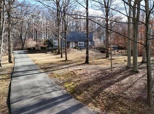 12 Hidden Meadow Rd, Warwick, NY 10990