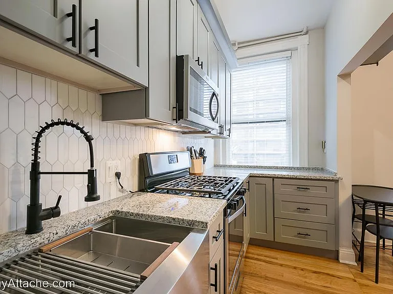 2004 15th St NW #2B — Photo 14