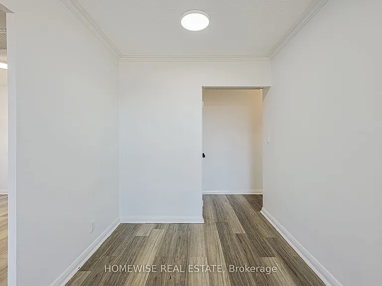 2204 Dufferin St #202 — Photo 5