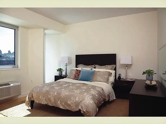 Sold by Stribling | media 26