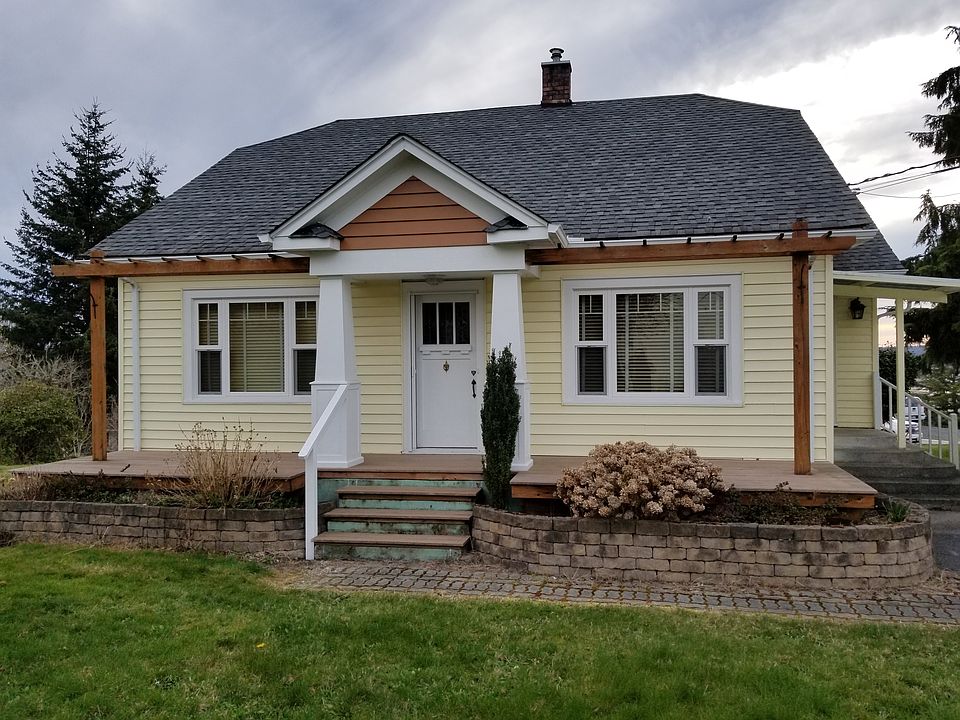 1st image of 4702 67th Ave NE