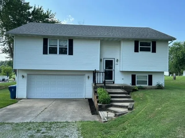 1284 Key West Dr, Edwardsville, IL 62025