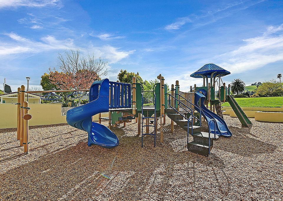 2nd image of 7951 Peppertree Rd