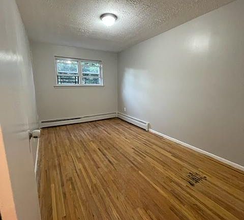 2nd image of 713 E 213th St #2