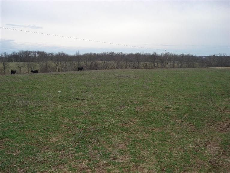 2nd image of 1402 Ky Highway 1940
