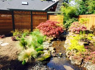 3885 Upper Dr, Lake Oswego, OR 97035