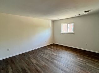 853 E Washington Ave APT B-12, Vinton, VA 24179