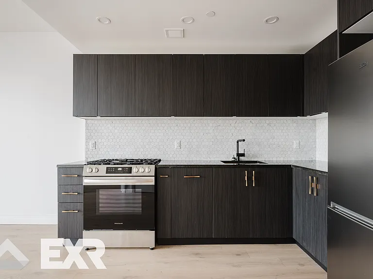 875 4th Ave #423 — Photo 9