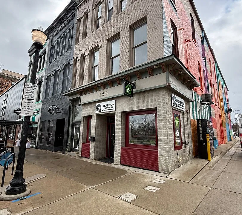 125 E Michigan Ave