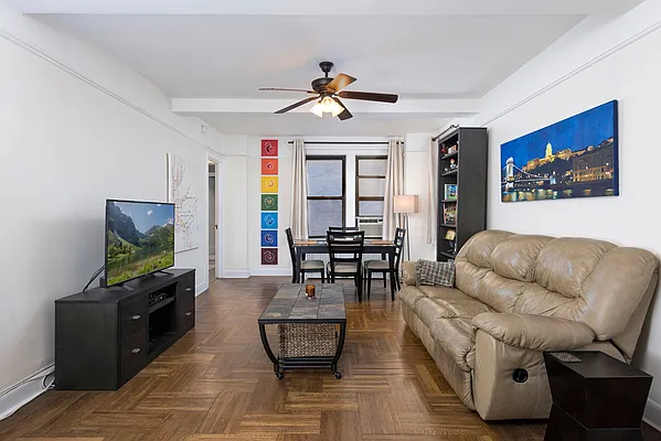 Sold by Compass | media 1