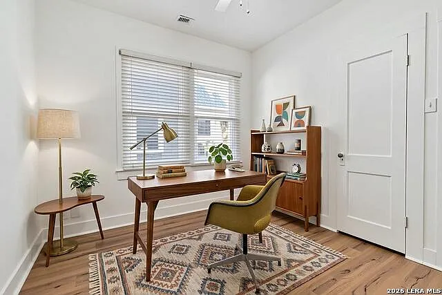 749 E Ashby Pl — Photo 12