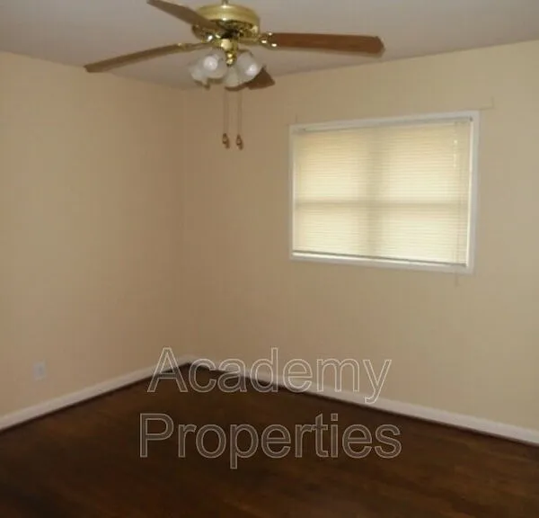 105 E Mimosa Dr — Photo 6