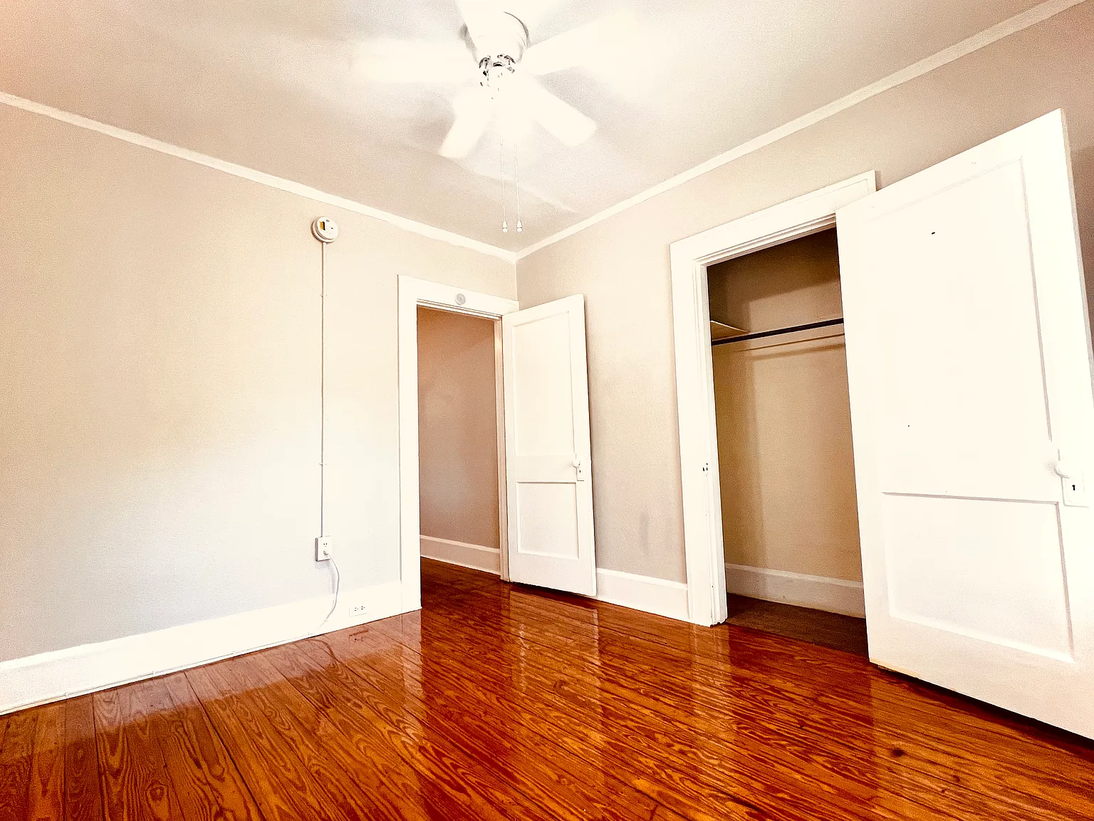 1 bed, 400 sqft, $1,350 — Photo 4
