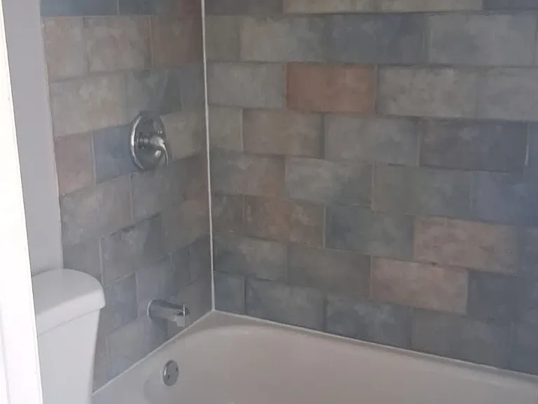 230 E Sharpnack St #3 — Photo 2