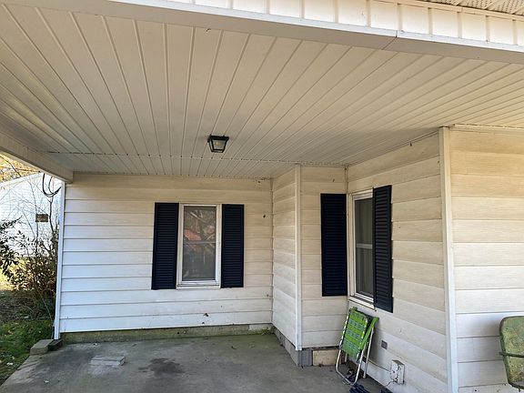 4th image of 855 22nd St